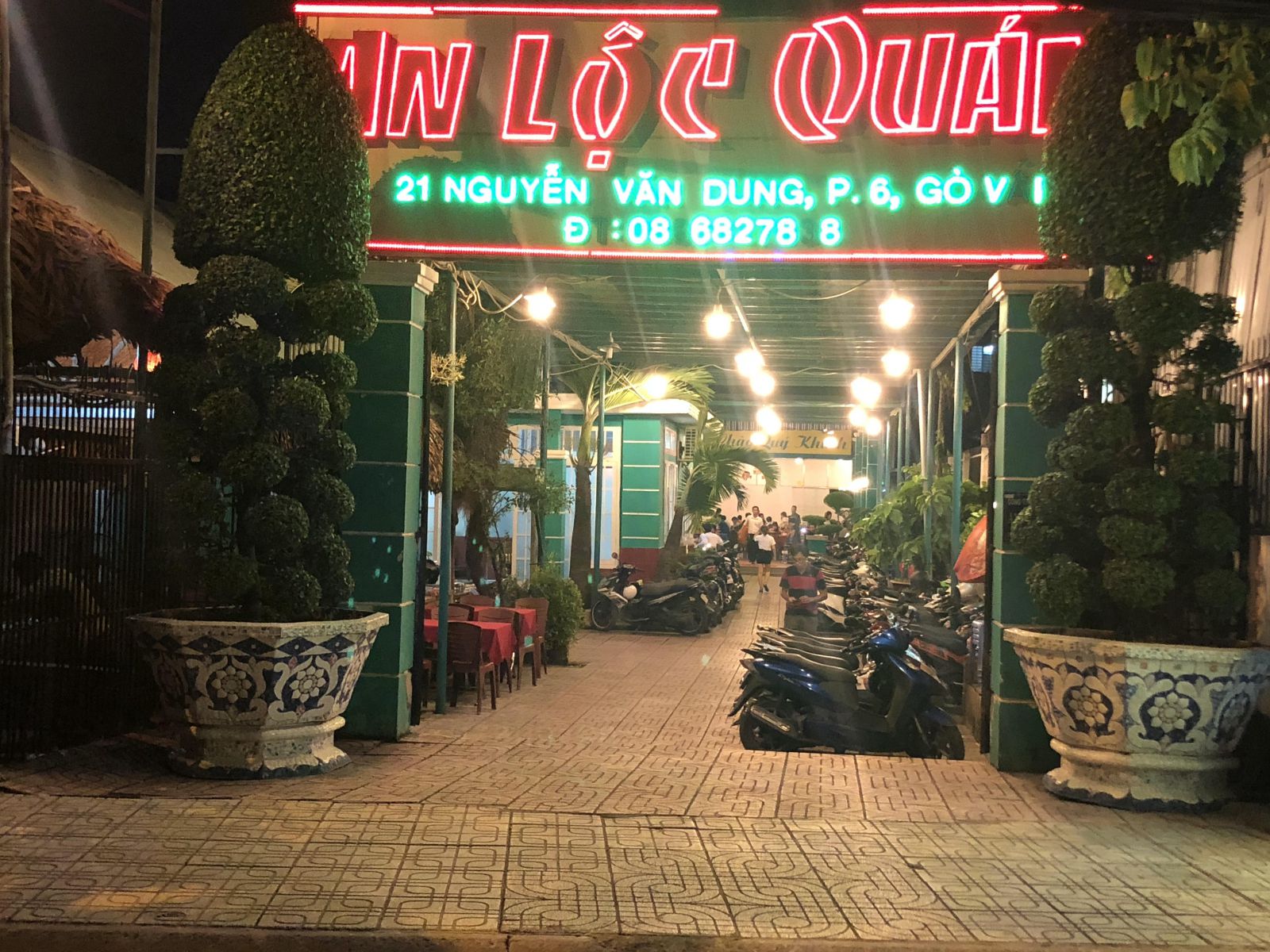Nhà hàng heo tộc An Lộc